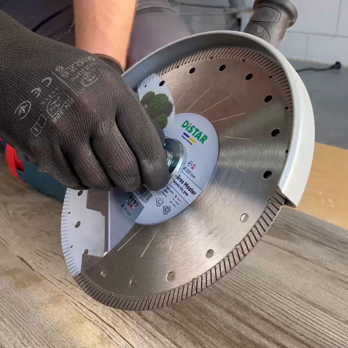 Diamond Cutting Blade 1A1R 230mm x 22.23mm Gres Master